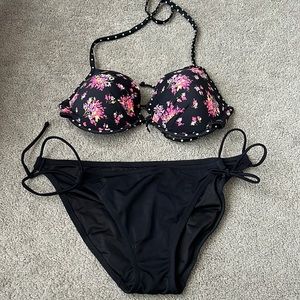 Victoria’s Secret Bikini